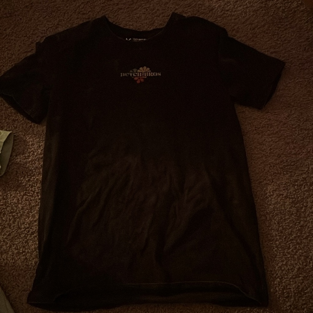 I just have a bunch of brand new Dutch bros shirts that I’d like to sell :)